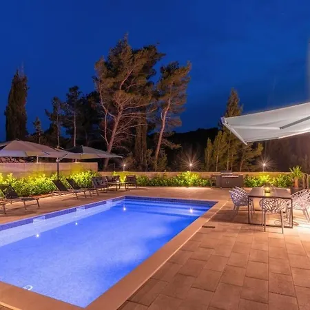 Dolce Korcula Апартаменты Лумбарда