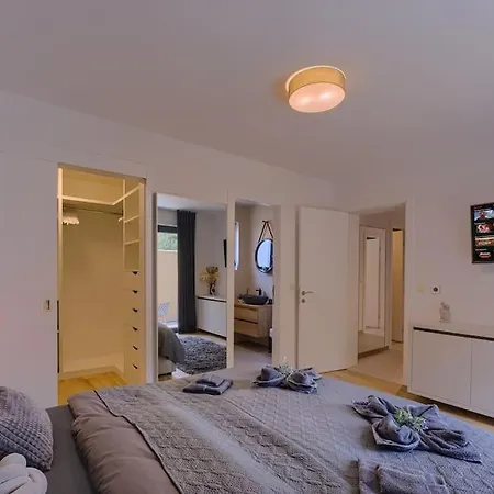 Dolce Korcula Лумбарда